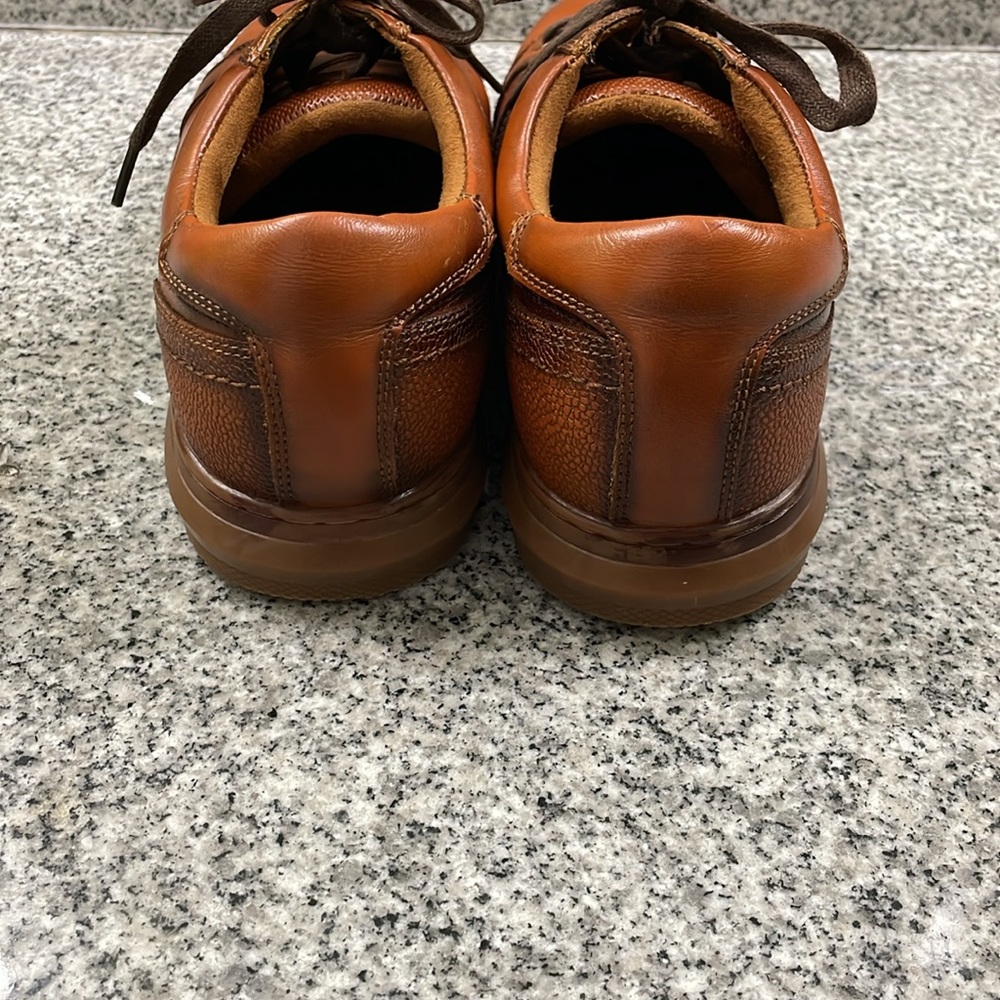 Men's Tan Leather Shoe Size 11.5. EUC. Arkbird Brand. - Picture 4 of 5